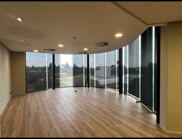 1,142M² OFFICE TO LET IN HAZELWOOD